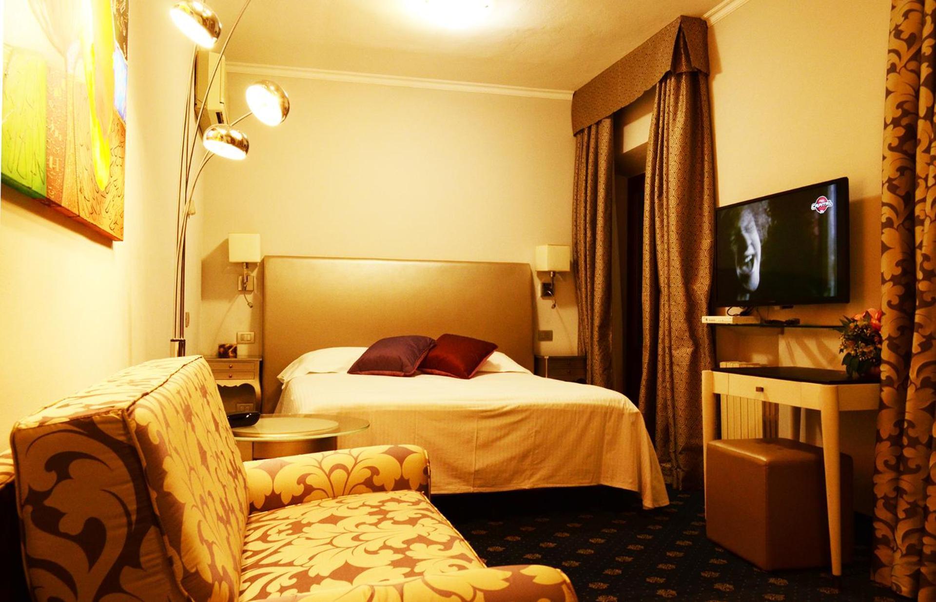 Sangallo Hotel Monte San Savino Quarto foto